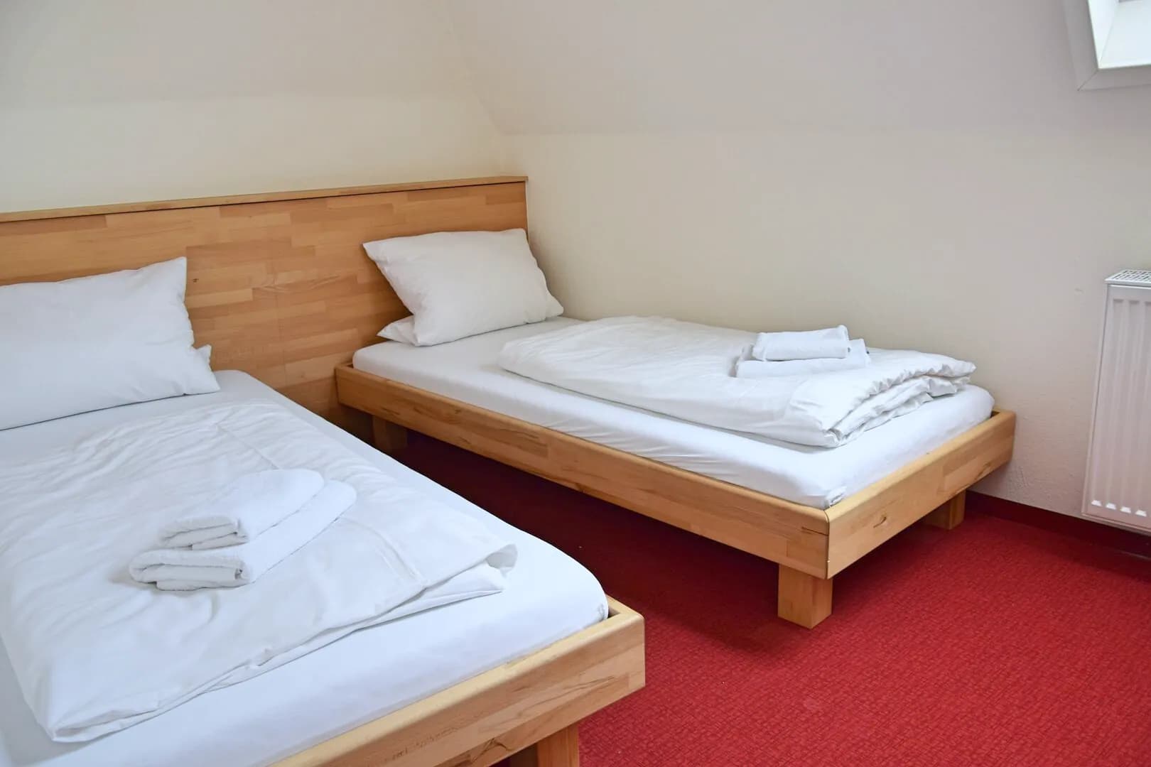 Familien-Vierbettzimmer: zweiter Raum mit zwei Einzelbetten